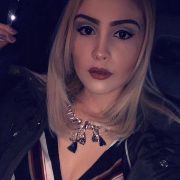 Meet your Posher, Daymarie - Picture 1 of 1